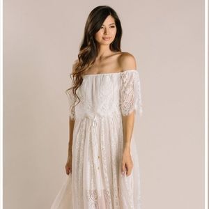 Off the shoulder Lace Dress